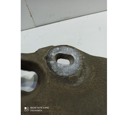 Рычаг задний правый