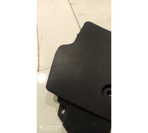 Накладка центральной консоли левая