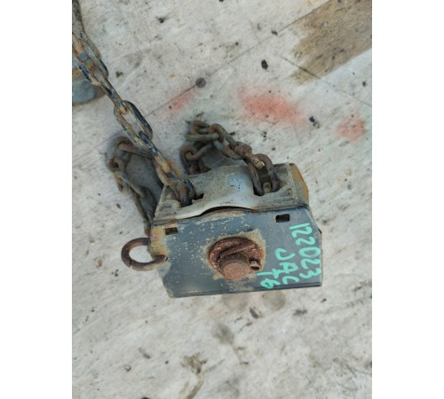 Механизм подъема запасного колеса