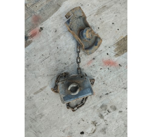 Механизм подъема запасного колеса