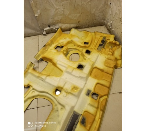 Шумоизоляция полки багажника