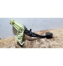 Педаль тормоза