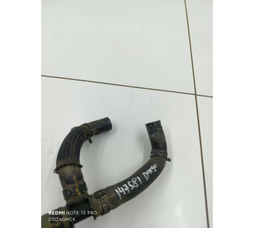 Патрубок радиатора к расширительному бачку