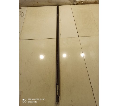 Уплотнитель стекла(передний левый наружный)