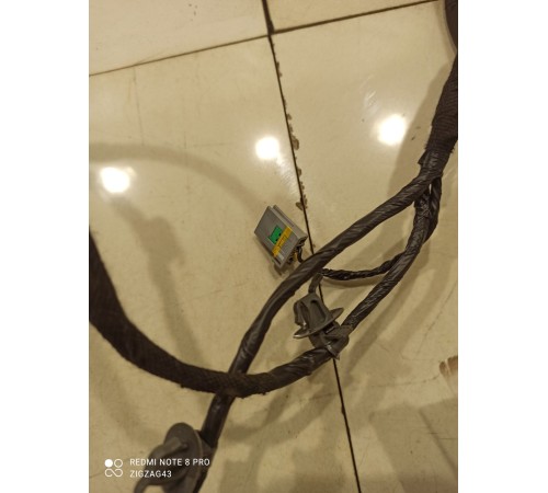 Электропроводка двери (задняя левая)