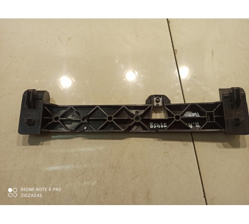 Крепление обшивки двери(преднее левое)