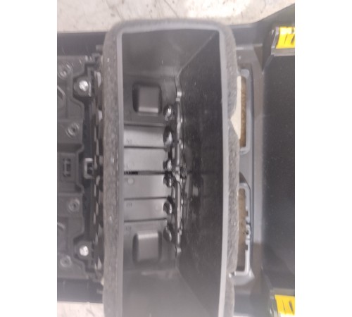 Накладка центральной консоли задняя