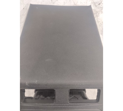 Накладка центральной консоли задняя