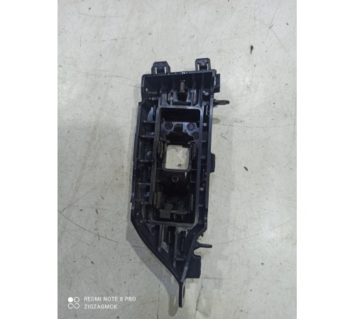 Накладка кнопки стеклоподъёмника (задняя правая)