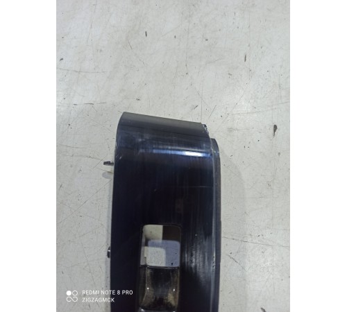 Накладка кнопки стеклоподъёмника (задняя правая)