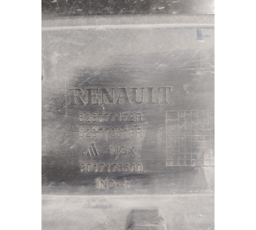 Накладка двери (задняя левая)