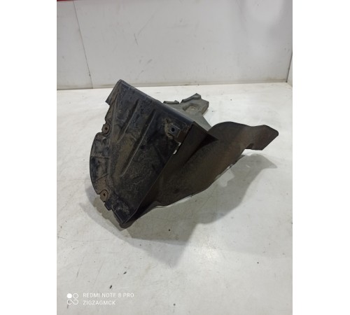 Подкрылок колеса задний правый