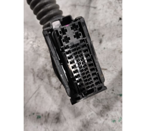 Электропроводка двери передняя левая