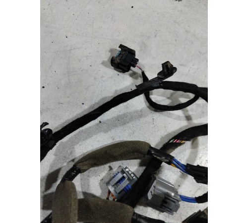 Электропроводка двери передняя левая