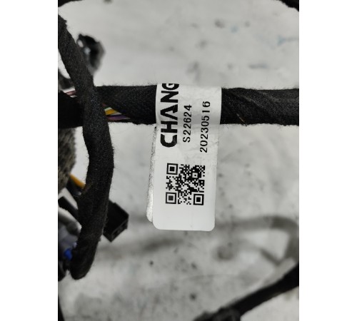 Электропроводка двери передняя левая