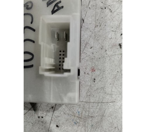 Блок управления крышкой багажника