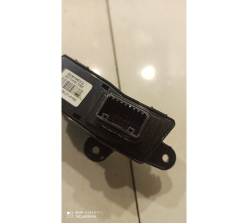 Кнопка подогрева сиденья передняя правая