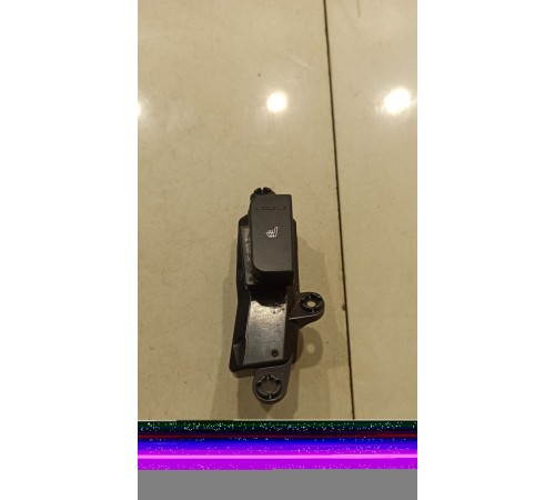 Кнопка подогрева сиденья передняя правая