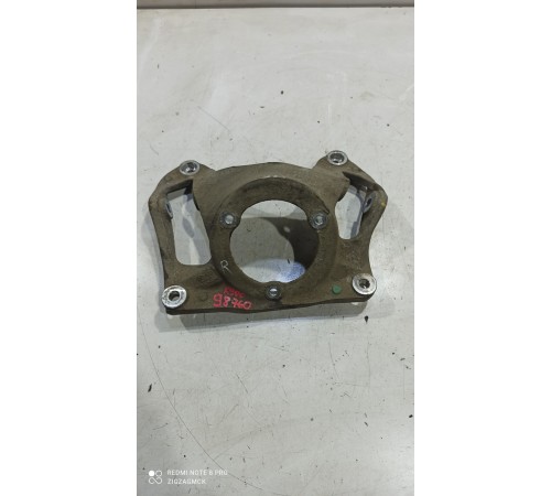 Кронштейн стойки верхних рычагов передний правый