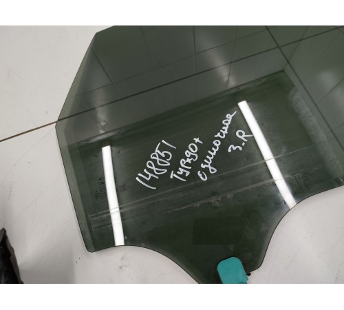 Стекло двери заднее правое