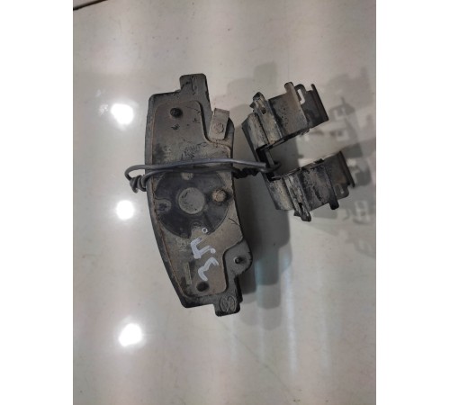 колодки тормозные (задние, правые)