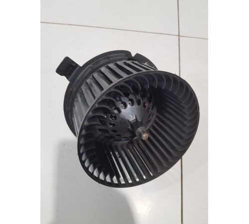 Моторчик отопителя печки