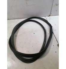 Уплотнитель двери задний