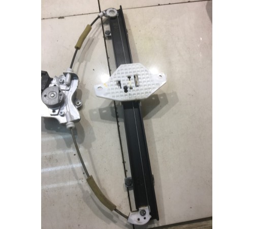 Стеклоподъёмник (задний, левый)