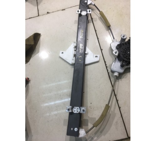 Стеклоподъёмник (задний, левый)