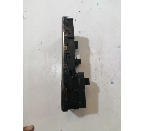 Блок кнопок центральной консоли