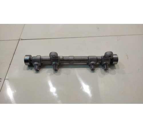 Рейка топливная (рампа)