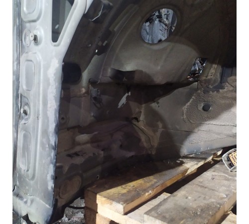 Лонжерон(передний правый)