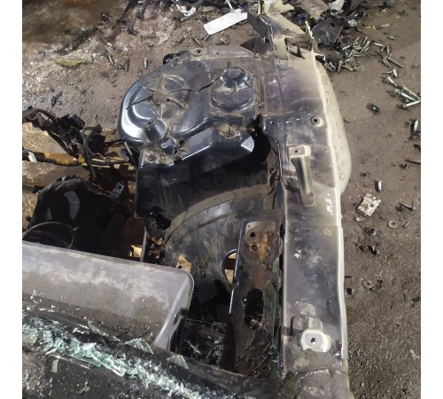 Лонжерон(передний правый)