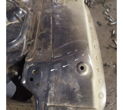 Лонжерон(передний правый)