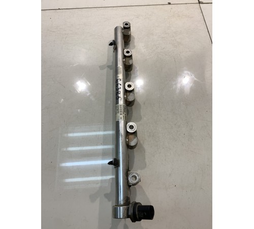 Рейка топливная (рампа)