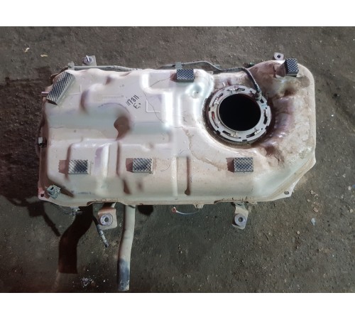 Бак топливный