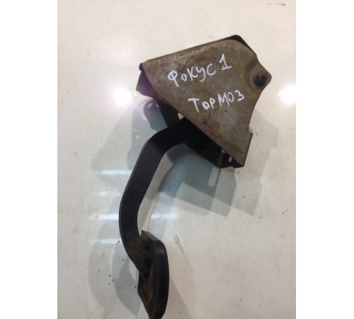 Педаль тормоза