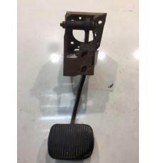 Педаль тормоза