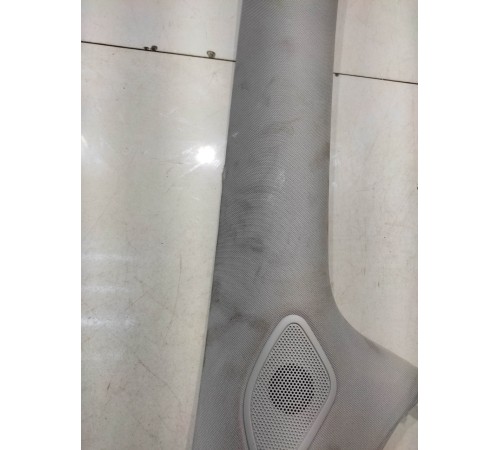 Обшивка стойки (передняя, правая)