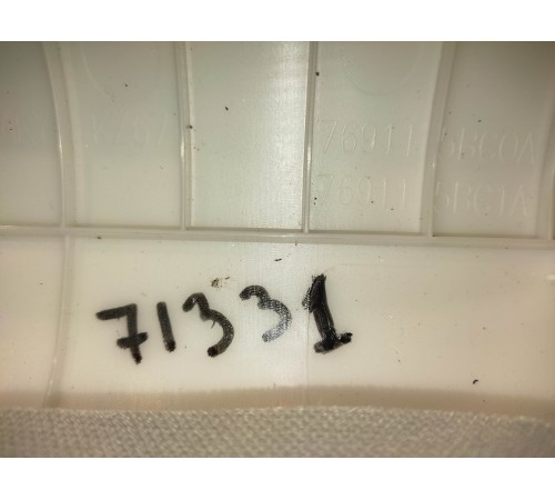 Обшивка стойки (передняя, правая)