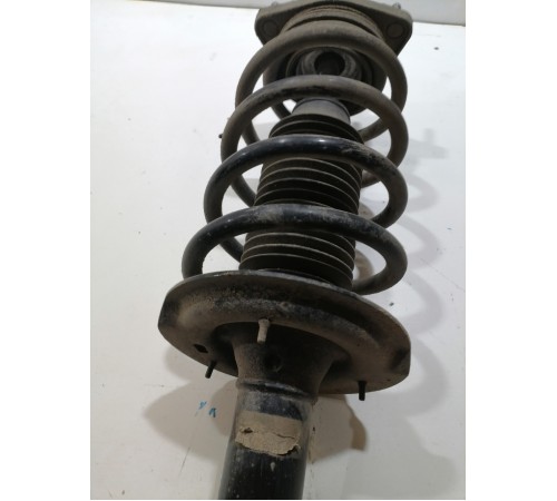 Амортизатор подвески передний левый в сборе