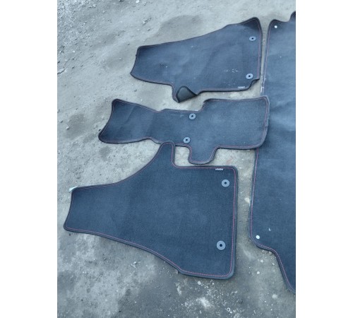 Комплект ковриков салона