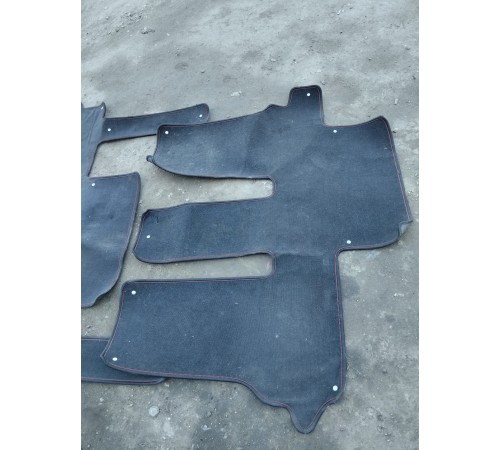 Комплект ковриков салона