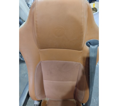 Сиденье водительское левое