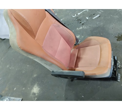 Сиденье водительское левое