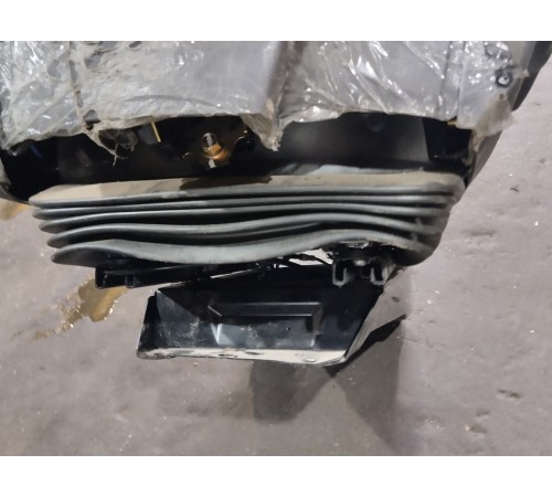 Сиденье водительское левое