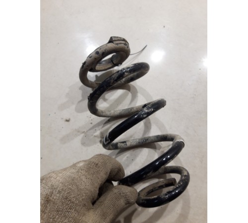 Пружина подвески(задняя правая)