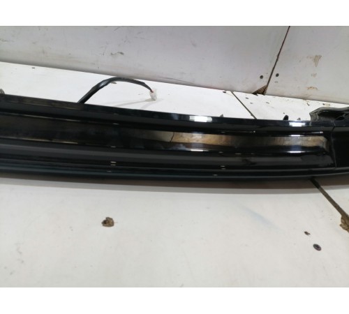 Спойлер крышки багажника