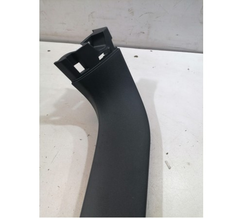 Обшивка крышки багажника левая