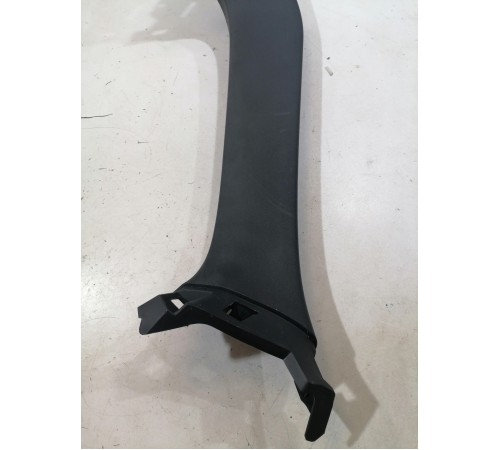 Обшивка крышки багажника левая